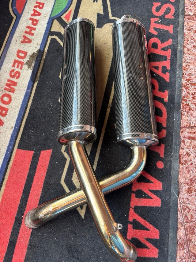BOS CARBONO Ducati 748/916 HOMOLOGADOS