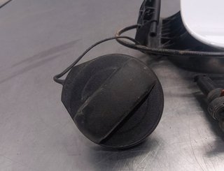 TAPA EXTERIOR COMBUSTIBLE AUDI A3 CABRIO (8VE) CZ