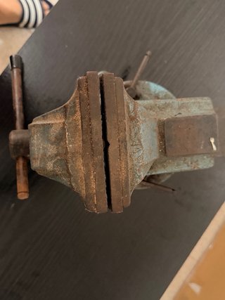 Tornillo de banco 125