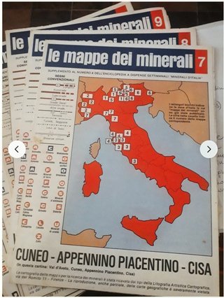 Lotto minerali + fossili e libri omaggio