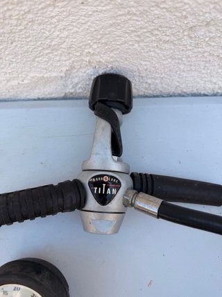 Regulador de buceo subacqua titan