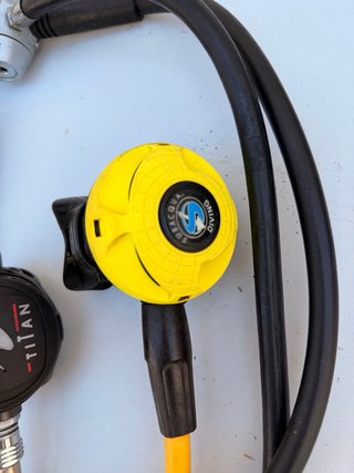 Regulador de buceo subacqua titan