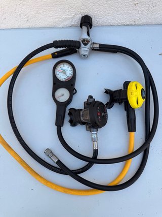 Regulador de buceo subacqua titan