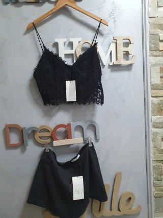Set Zara Top in pizzo e gonna a righe
