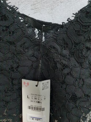 Set Zara Top in pizzo e gonna a righe