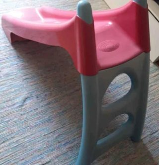 Tobogán infantil rosa