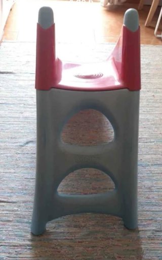 Tobogán infantil rosa