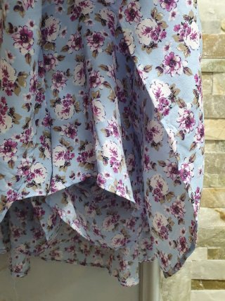 Falda pantalón Zara floral azul y rosa