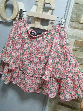 Falda pantalón Zara floral Talla xs