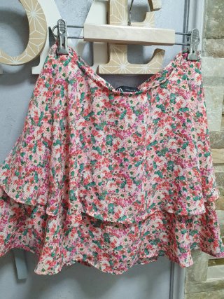 Falda pantalón Zara floral Talla xs