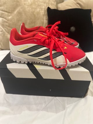 Botas de fútbol Adidas Predator para niño