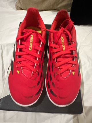 Botas de fútbol Adidas Predator para niño