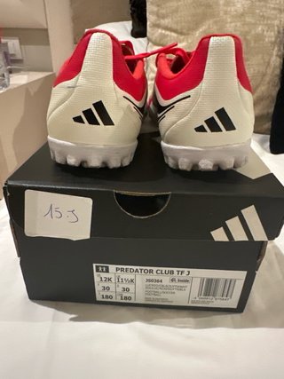 Botas de fútbol Adidas Predator para niño