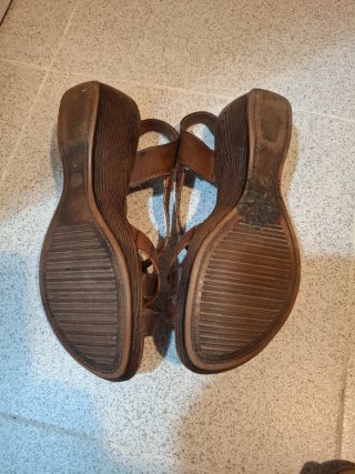 2 Paia di Sandali Donna