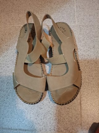 2 Paia di Sandali Donna