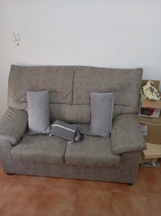 Sofá de 2 plazas beige y gris