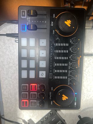 Maonocaster E2 Mixer Audio