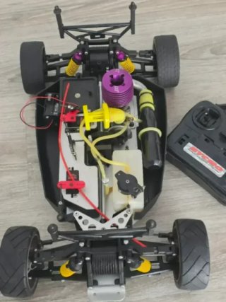 Coche RC Gasolina 1/10 54cm + Emisora BYC