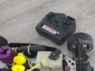 Coche RC Gasolina 1/10 54cm + Emisora BYC