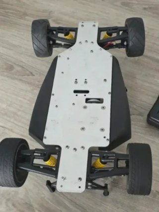 Coche RC Gasolina 1/10 54cm + Emisora BYC