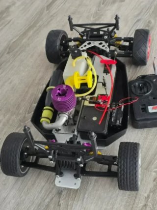 Coche RC Gasolina 1/10 54cm + Emisora BYC