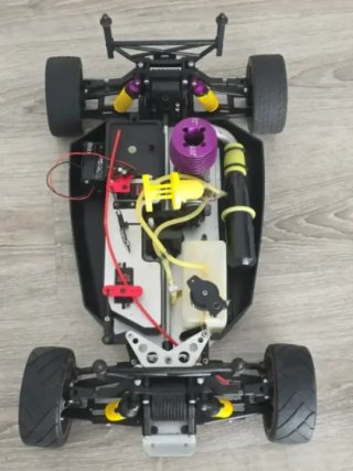 Coche RC Gasolina 1/10 54cm + Emisora BYC