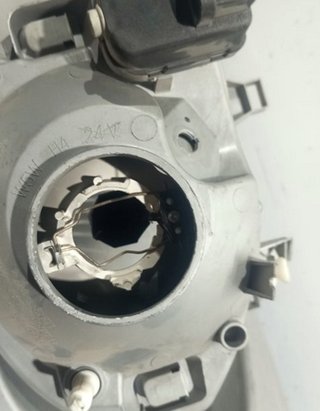 FARO IZQUIERDO OPEL VIVARO 7700311371