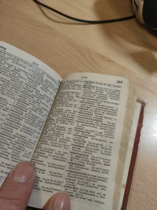 Diccionario español-inglés, inglés-español.