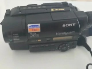 Sony Handycam CCD-TR411E Video8 XR funcionando per