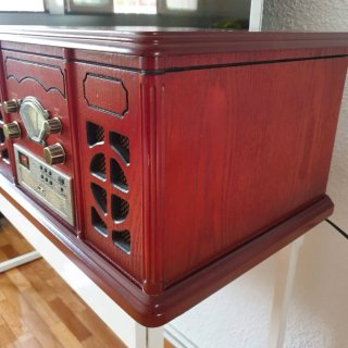 Radio Tocadiscos Vintage Madera y Dorado