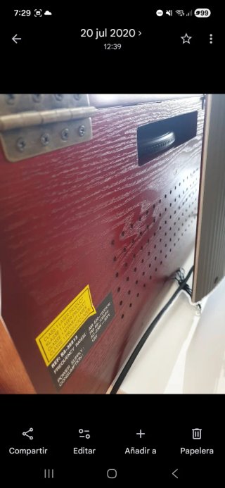 Radio Tocadiscos Vintage Madera y Dorado