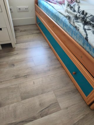 Conjunto cama, arcón y cajonera