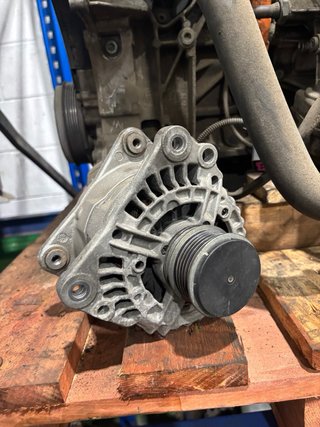 Alternador Seat Inca
