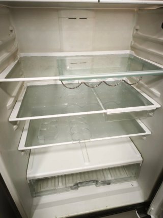 Frigorífico Siemens 70cm Ancho: cajones y estantes