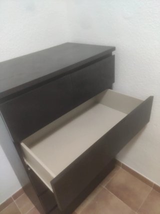 Cómoda Ikea 6 cajones negra