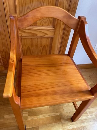 Silla de madera