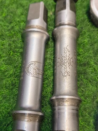 Lote Ejes pedalier Campagnolo con recambios