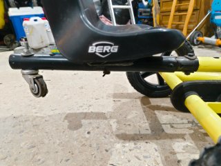 2 Karts de pedales marca Berg
