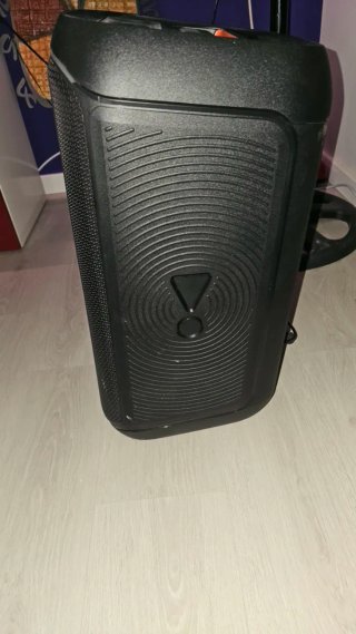 Parlante JBL Partybox Club 120