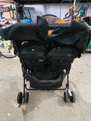 Carro gemelar Joie negro