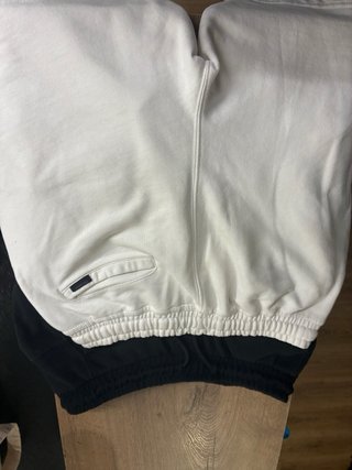 2 Bermudas Pull&Bear Blancas y Negras