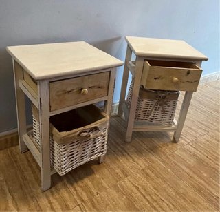 2 Comodini in Legno e Vimini