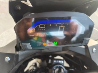 Honda NC750X Negra y Plata