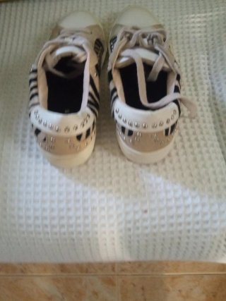 Zapatillas Zara Beige y Negro