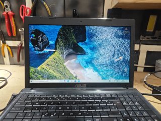 Portatile ASUS Nero