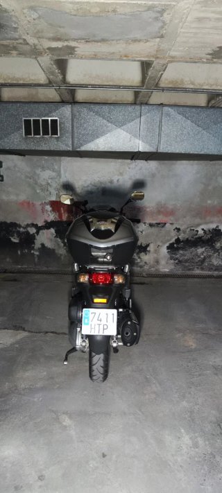 Honda SH 300i ABS 2014 con Top Box