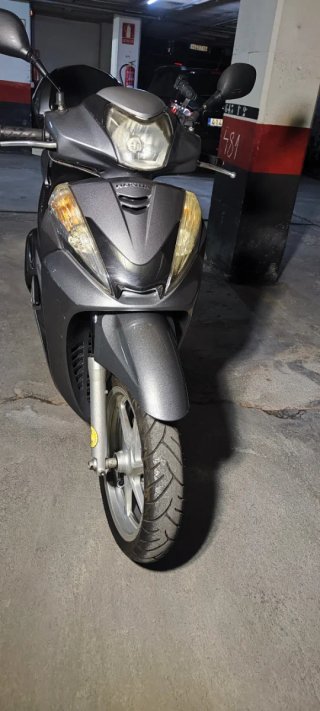 Honda SH 300i ABS 2014 con Top Box