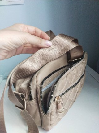 Bolso bandolera acolchado beige