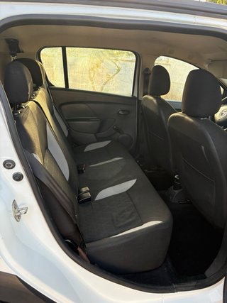 Dacia Sandero 2015