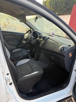 Dacia Sandero 2015